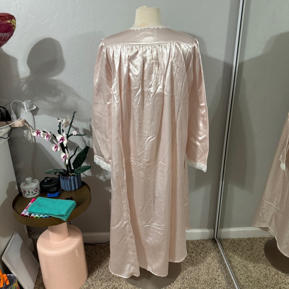 Vintage Christian Dior Baby Pink Satin Nighty - Picture 4 of 8